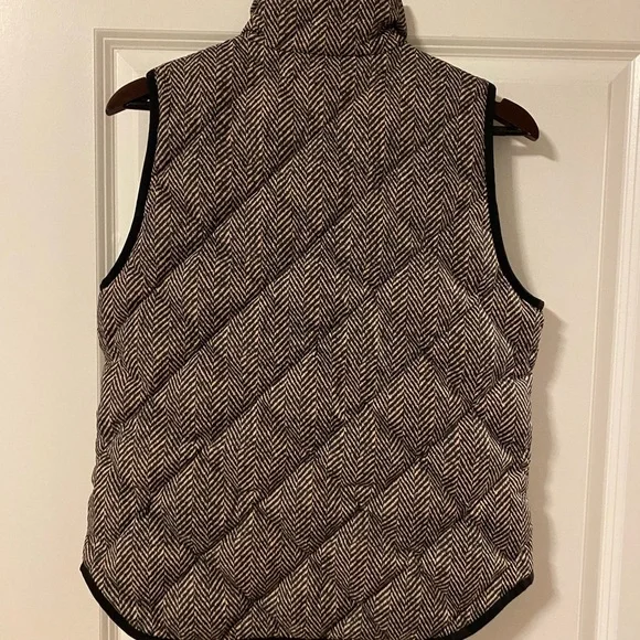 J. Crew Black and White Quilted Vest - Picture 5 of 5